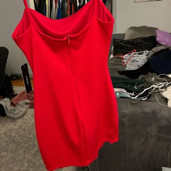 LULU’S BRAND NEW RED DRESS W/TAGS - Picture 4 of 5